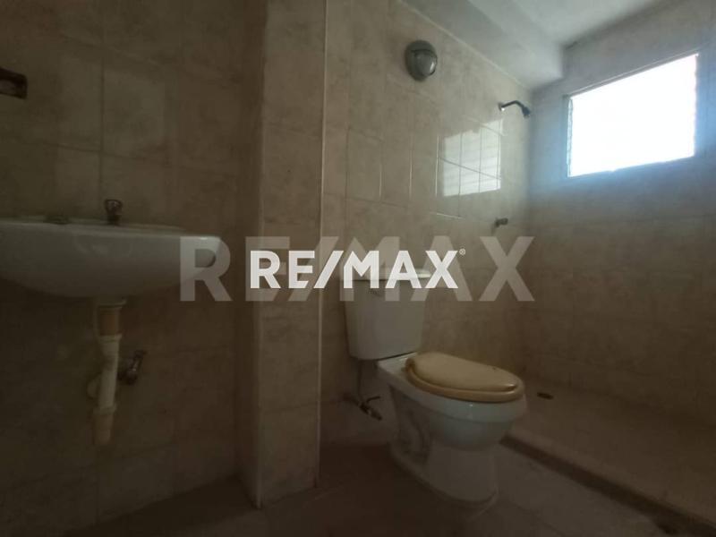 En Alquiler Casa o TownHouse Av. Principal de Bella Vista, Punto Fijo Estado Falcon