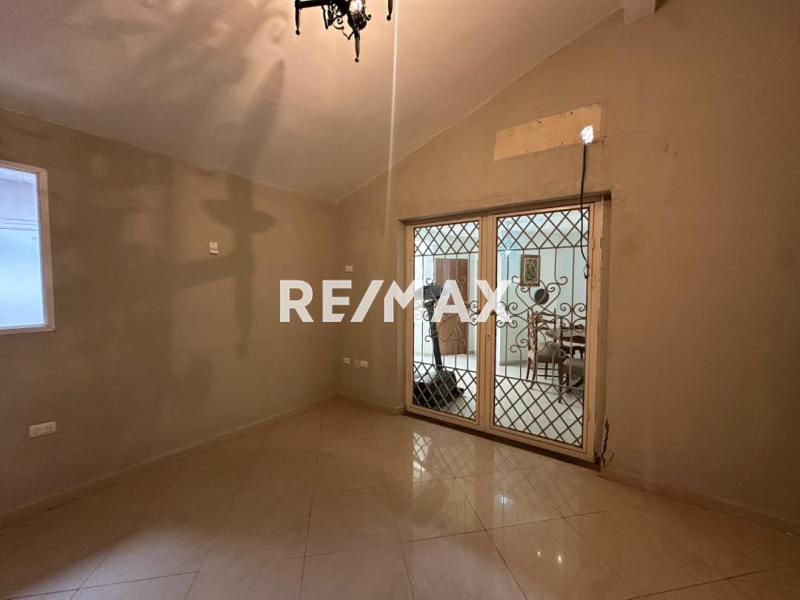 En Alquiler Casa o TownHouse Av. Principal de Bella Vista, Punto Fijo Estado Falcon