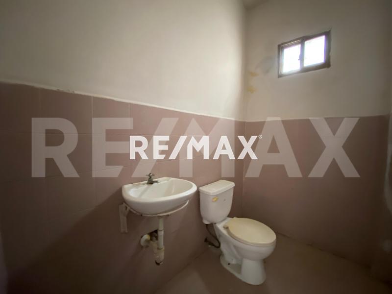 En Venta Local Comercial Calle Colombia, Centro, Punto Fijo, Falcón, 4102, VEN