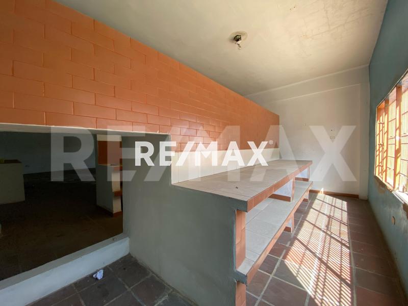 En Venta Local Comercial Calle Colombia, Centro, Punto Fijo, Falcón, 4102, VEN