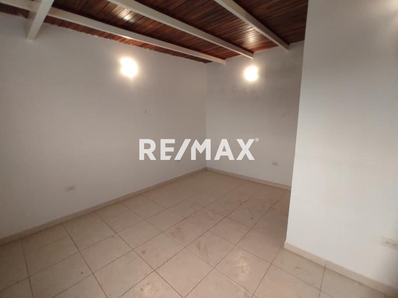 En Venta Local Comercial Puerta Maraven, Punto Fijo, Estado Falcón