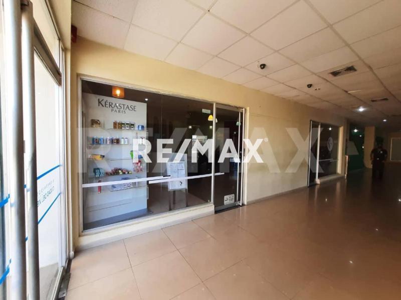 En Alquiler Local Comercial Puerta Maraven, Punto Fijo, Estado Falcón