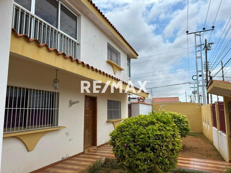 En Venta Casa o TownHouse Puerta Maraven, Cardón, Falcón, 4154, VEN