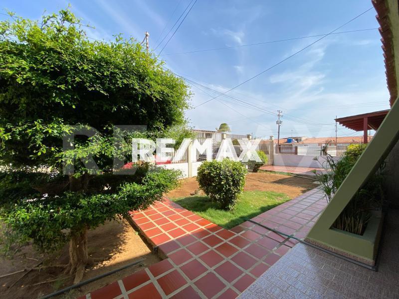 En Venta Casa o TownHouse Puerta Maraven, Cardón, Falcón, 4154, VEN