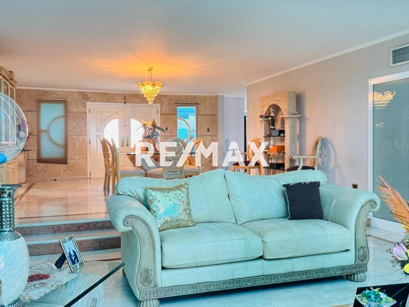 En Venta Casa o TownHouse CASACOIMA VILLAGE