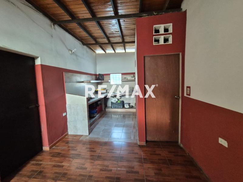 En Venta Casa o TownHouse Av. Principal de Bella Vista