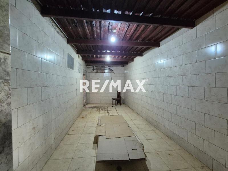 En Venta Casa o TownHouse Av. Principal de Bella Vista