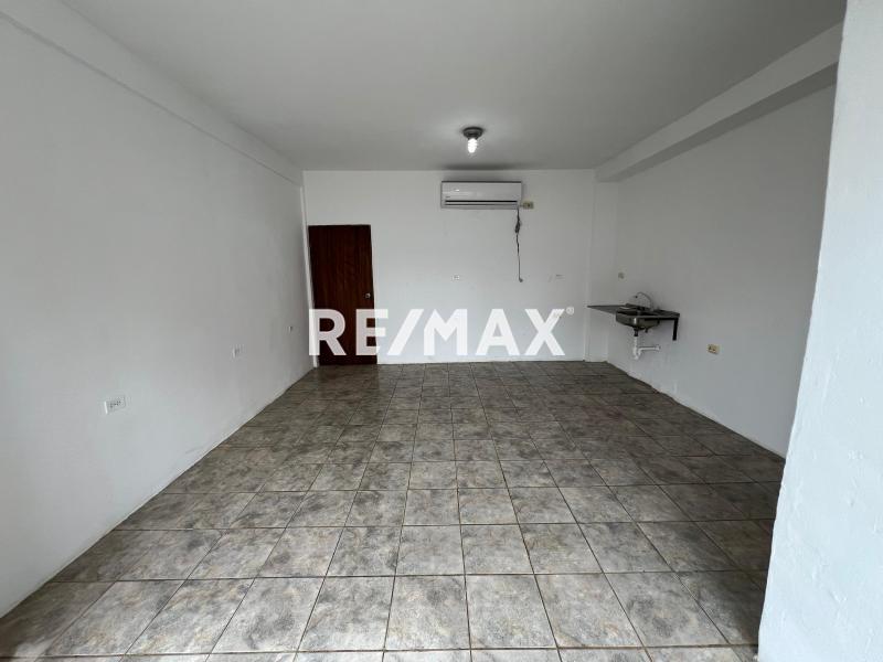 En Alquiler Local Comercial Avenida Luis Beltrán Prieto Figueroa, Caja de Agua, Punto Fijo, Falcón, 4102, VEN