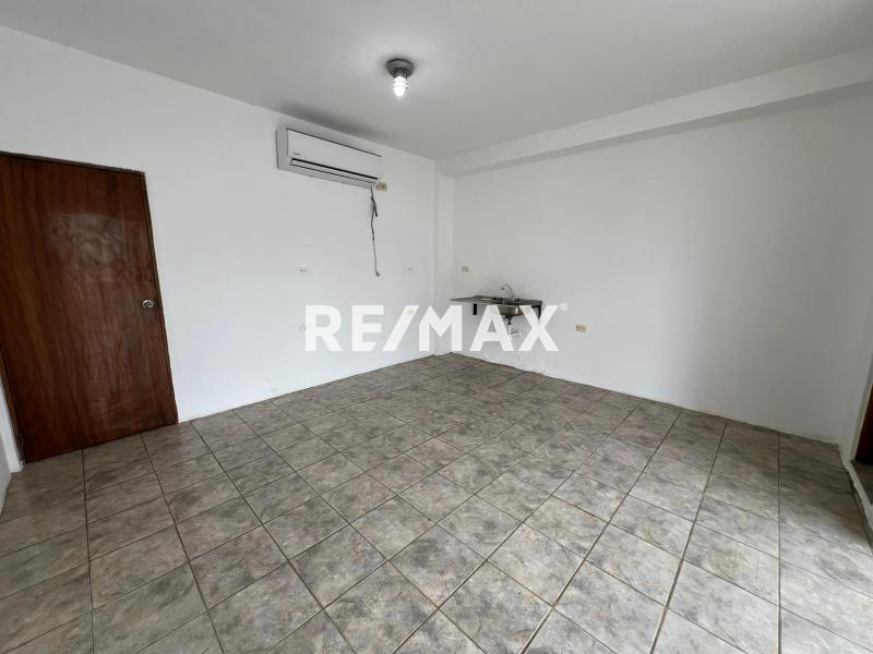 En Alquiler Local Comercial Avenida Luis Beltrán Prieto Figueroa, Caja de Agua, Punto Fijo, Falcón, 4102, VEN