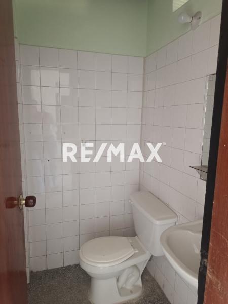 En Alquiler Local Comercial Avenida Luis Beltrán Prieto Figueroa, Caja de Agua, Punto Fijo, Falcón, 4102, VEN