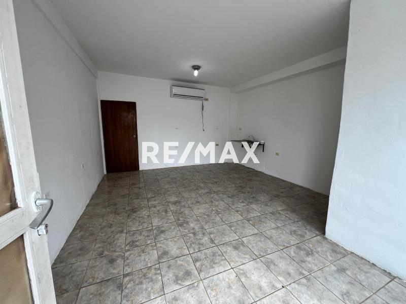 En Alquiler Local Comercial Caja de Agua, Punto Fijo, Falcón, 4102, VEN