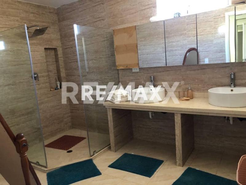 En Venta Casa o TownHouse Calle Guadalupe, urbanización manaure