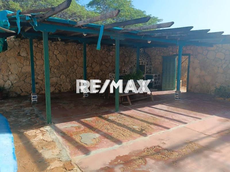 En Venta Casa o TownHouse Los Taques, Los Taques, Falcón, VEN