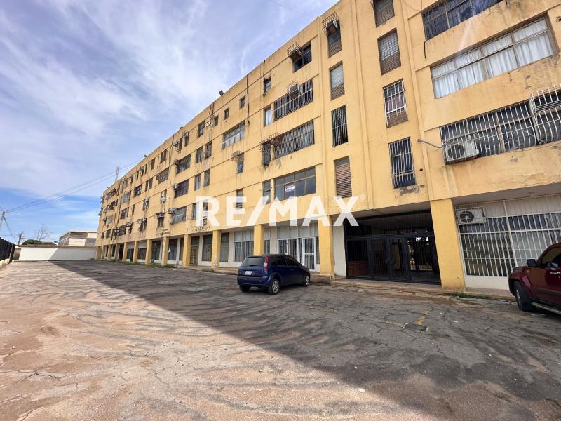 En Alquiler Apartamento Av 1 Zarabon