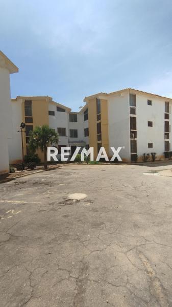 En Venta Apartamento Urb. Santa Irene, Punto Fijo, Estado Facón