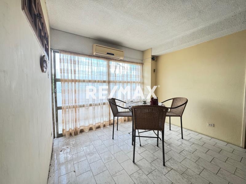 En Venta Apartamento Calle Garcés, Carirubana, Punto Fijo, Falcón, 4102, VEN