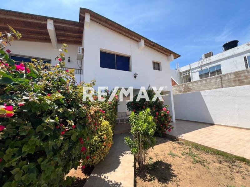 En Venta Casa o TownHouse Centro de Punto Fijo. Estado Falcón