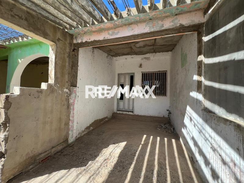 En Venta Casa o TownHouse AV 2 de Antiguo Aeropuerto