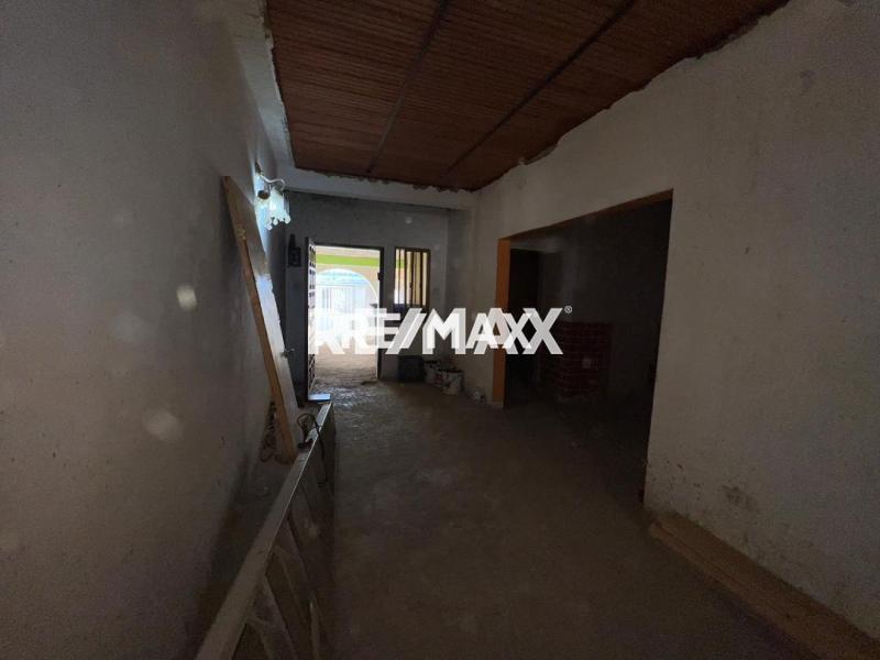 En Venta Casa o TownHouse AV 2 de Antiguo Aeropuerto