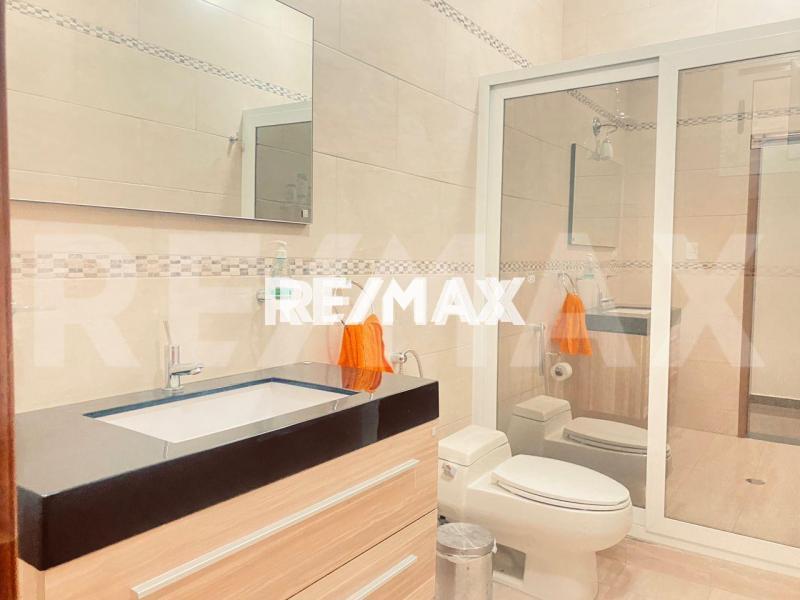 En Alquiler Casa o TownHouse Puerta Maraven, Punto Fijo, Estado Falcon, Carirubana VEN