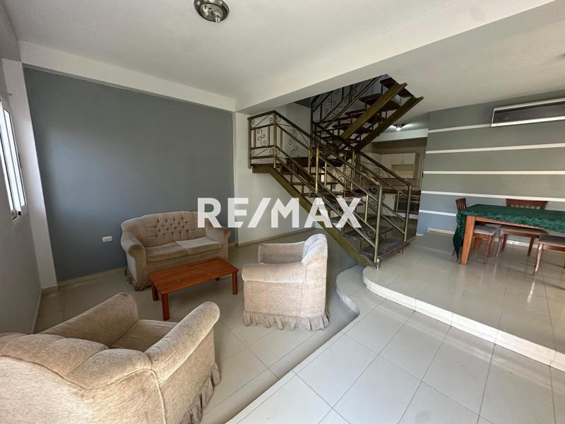 En Venta Casa o TownHouse Urb. Los Corales, Santa Irene, Punto Fijo, Estado Falcon