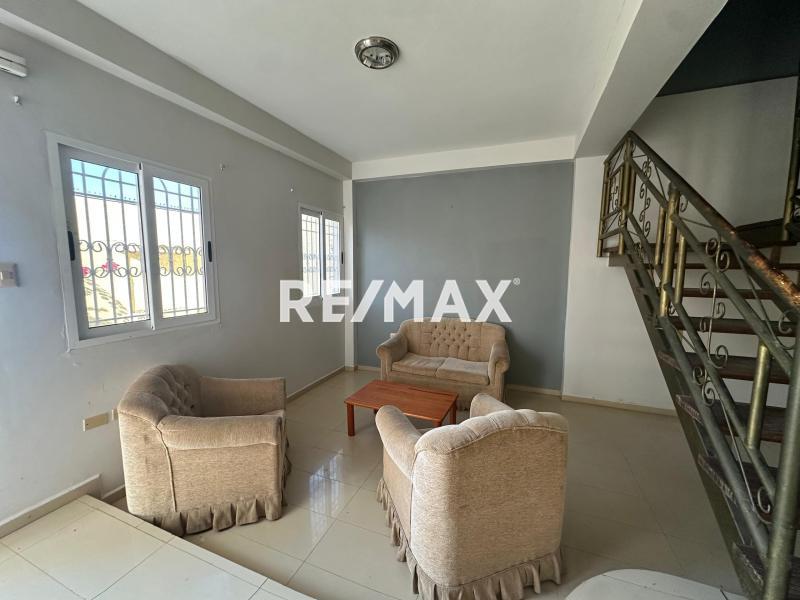 En Venta Casa o TownHouse Urb. Los Corales, Santa Irene, Punto Fijo, Estado Falcon