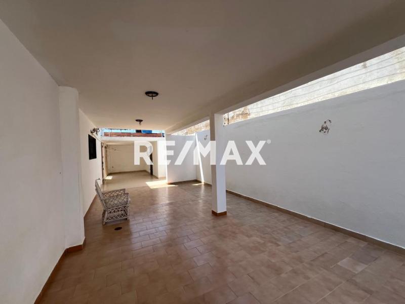 En Venta Casa o TownHouse Urb. Los Corales, Santa Irene, Punto Fijo, Estado Falcon