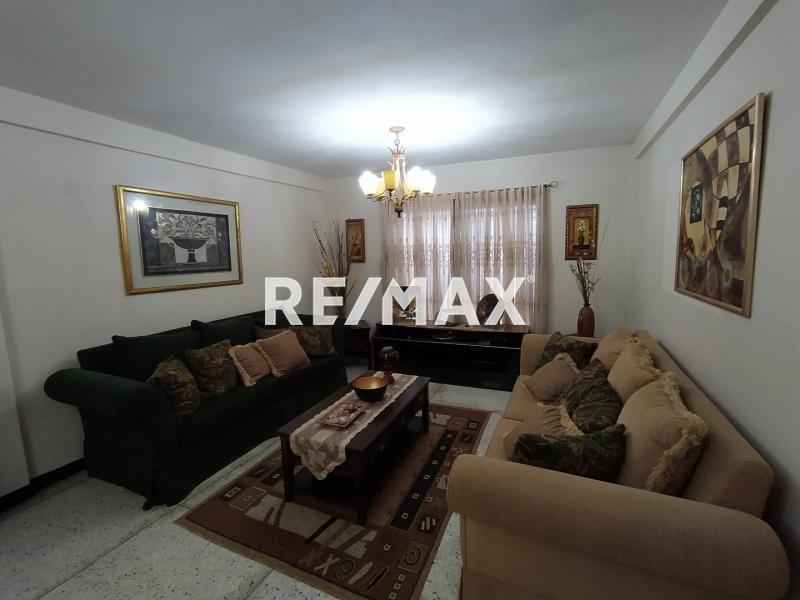 En Venta Casa o TownHouse Urb. Los Corales, Santa Irene, Punto Fijo, Estado Falcon