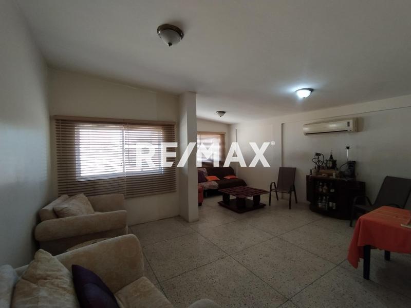 En Venta Casa o TownHouse Urb. Los Corales, Santa Irene, Punto Fijo, Estado Falcon