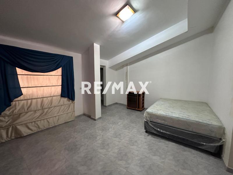 En Venta Casa o TownHouse Urb. Los Corales, Santa Irene, Punto Fijo, Estado Falcon