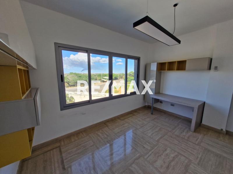 En Venta Casa o TownHouse Avenida 14, Cardón, Falcón, 4154, VEN