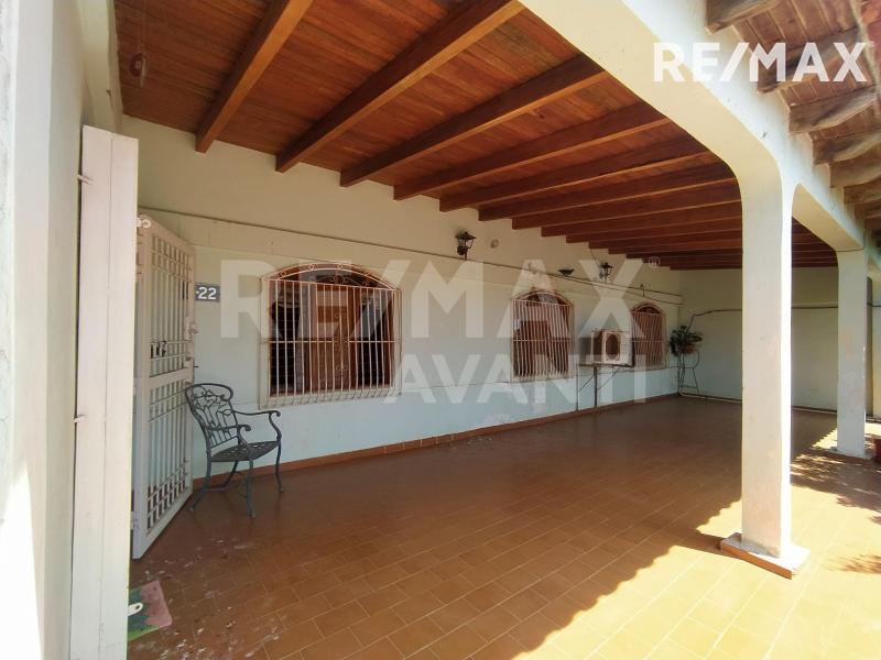 En Venta Casa o TownHouse Av. 12 Maraven. Punto Fijo
