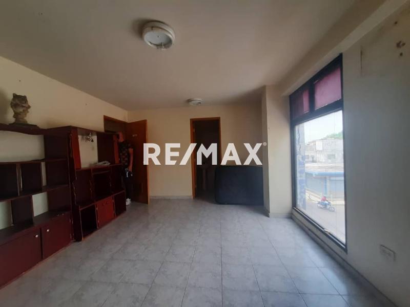 En Venta Edificio Centro de Punto Fijo