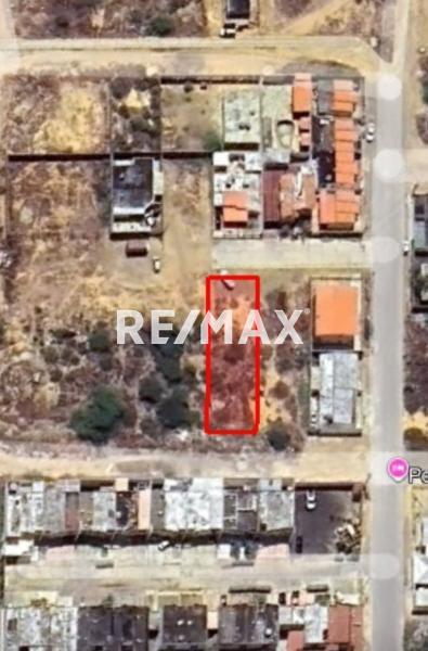 En Venta Terreno y Parcela Puerta Maraven. Calle tucacas