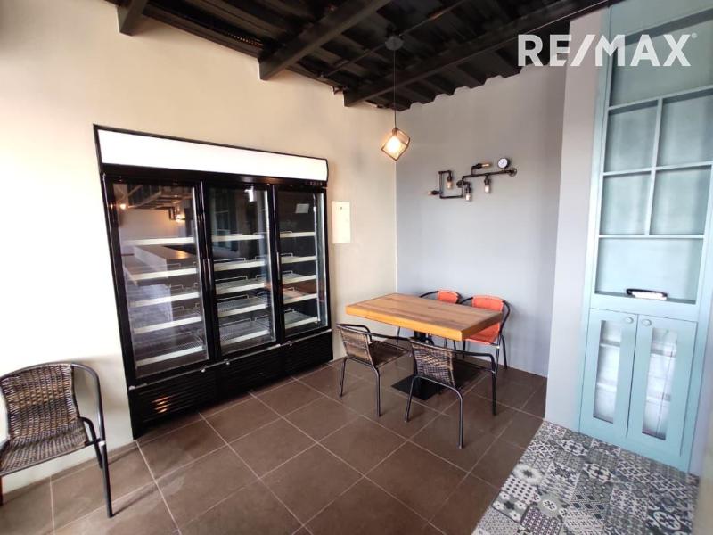 En Venta Local Industrial y Galpón Urb. Zarabón, Punto Fijo, Estado Falcón