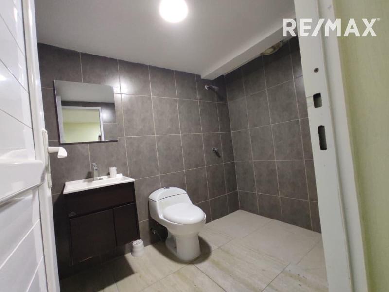 En Alquiler Local Industrial y Galpón La Puerta Maraven, Punto Fijo, Estado Falcón