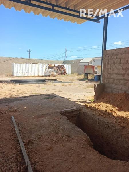 En Venta Local Industrial y Galpón Puerta Maraven, Cardón, Falcón, 4154, VEN