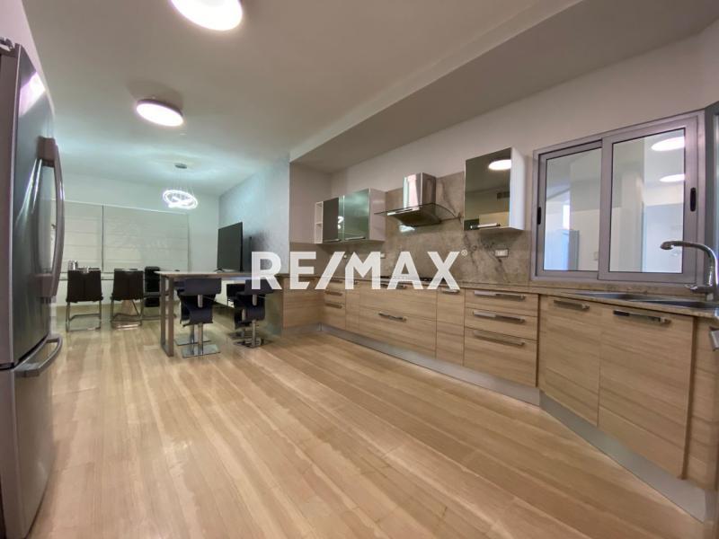 En Venta Casa o TownHouse Urbanización Zarabon, Conjunto Residencial Amantea.