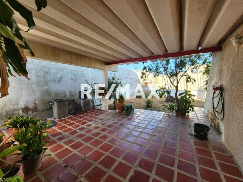 En Alquiler Casa o TownHouse Puerta Maraven, Cardón, Falcón, 4167, VEN