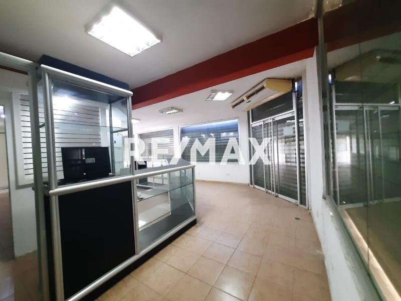 En Alquiler Local Comercial Calle Zamora, Centro, Punto Fijo, Falcón, 4102, VEN