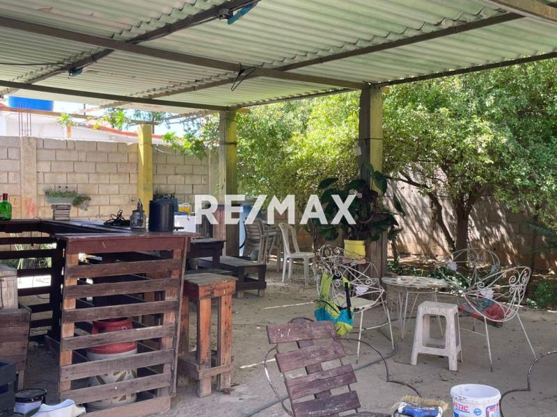 En Venta Casa o TownHouse avenida ollarvides puerta maraven