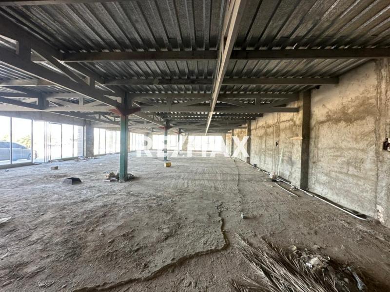 En Venta Edificio Avenida 6, Maraven, Cardón, Falcón, 4154, VEN
