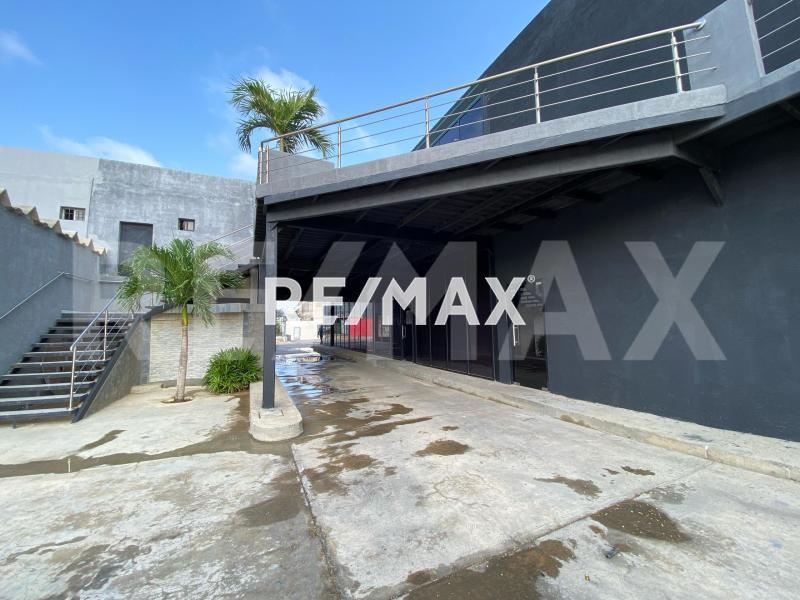 En Venta Edificio Avenida 6, Maraven, Cardón, Falcón, 4154, VEN