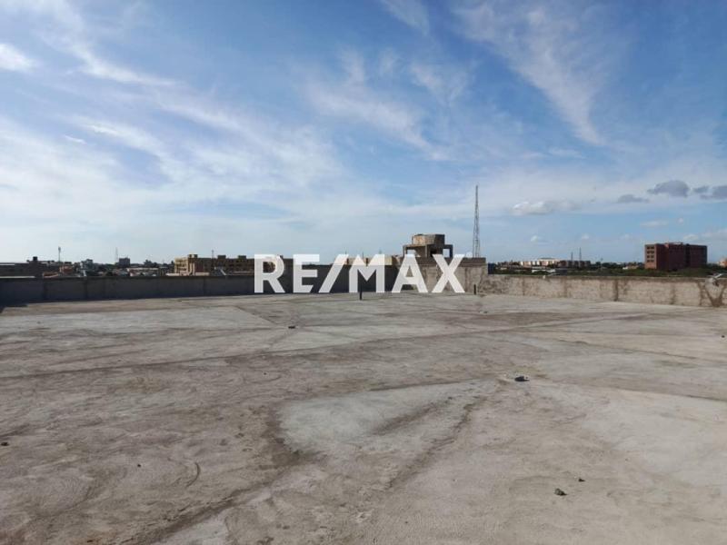 En Venta Edificio Avenida Santa Irene, Punto Fijo, Falcón, 4102, VEN