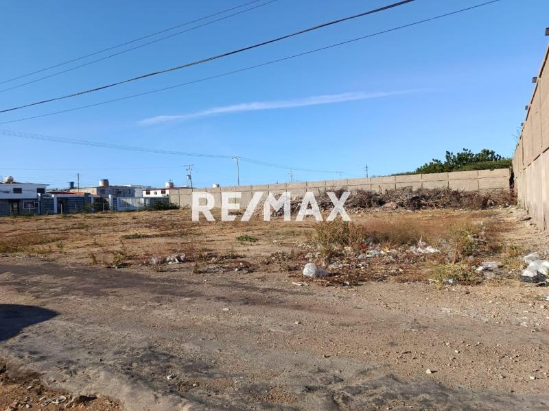 En Venta Terreno y Parcela Puerta Maraven