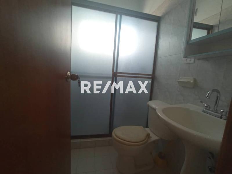 En Alquiler Apartamento CONJUNTO RESIDENCIAL SAN ROMAN