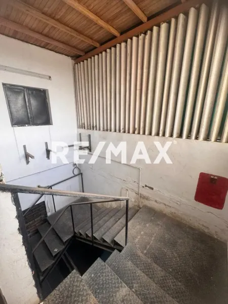 En Venta Local Comercial Antiguo Aeropuerto Sector 1