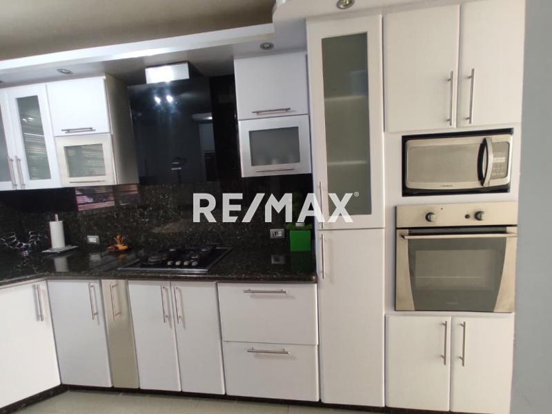 En Venta Casa o TownHouse Urbanización Santa Irene, Punto Fijo.