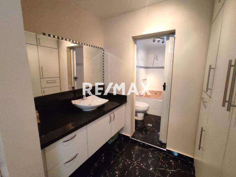 En Venta Casa o TownHouse Urbanización Santa Irene, Punto Fijo.