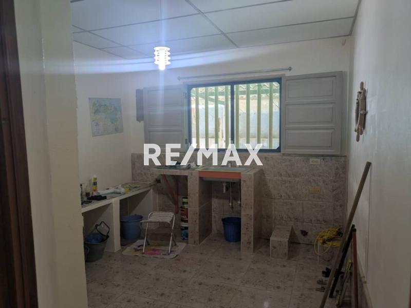 En Venta Casa o TownHouse Calle Aeropuerto, Adicora, Falcón, 4142, VEN